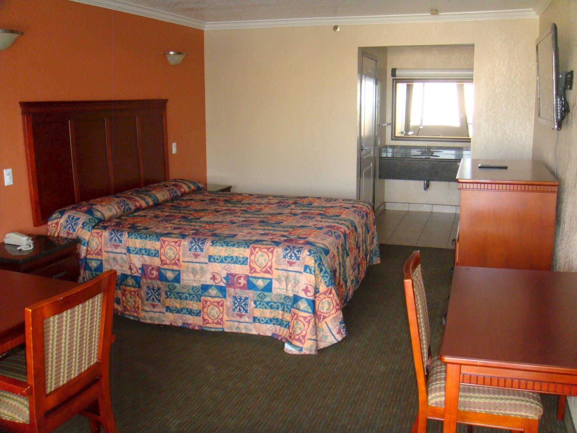 Budget Inn Ла-Пуенте Екстер'єр фото